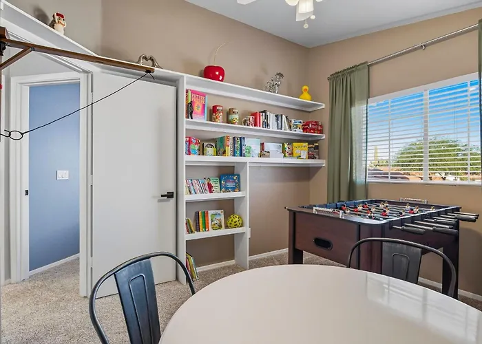 Heated Pool, Hot Tub, Games & More! *