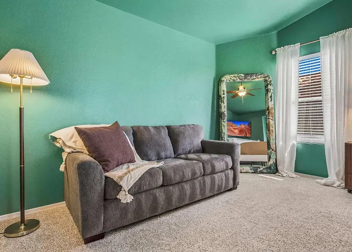 Heated Pool, Hot Tub, Games & More! *