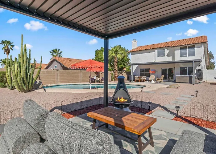 Heated Pool, Hot Tub, Games & More! Holiday home Mesa