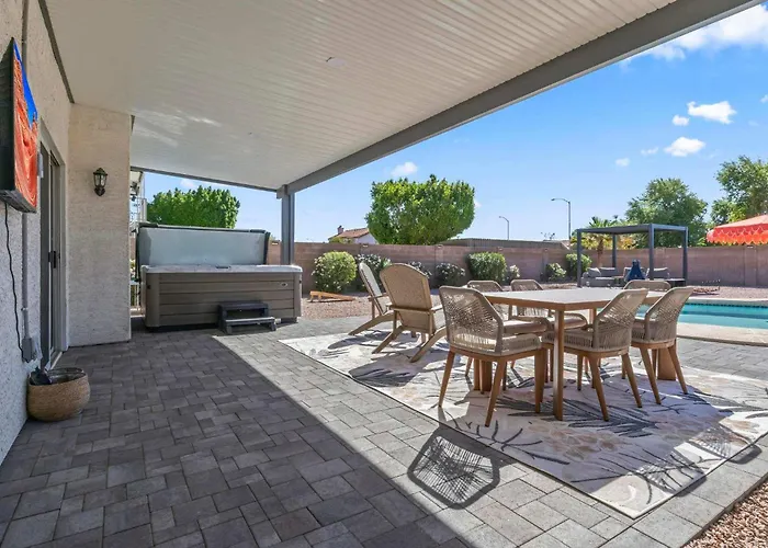 Holiday home Heated Pool, Hot Tub, Games & More! Mesa