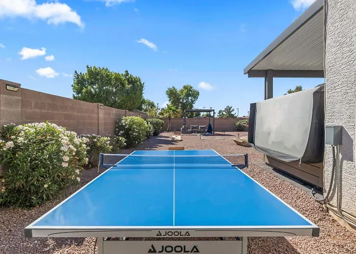 Holiday home Heated Pool, Hot Tub, Games & More! *