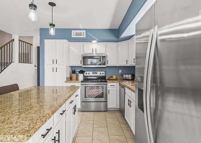 Heated Pool, Hot Tub, Games & More! Holiday home Mesa