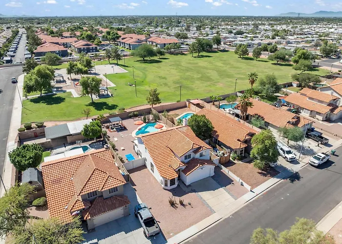 Holiday home Heated Pool, Hot Tub, Games & More! Mesa