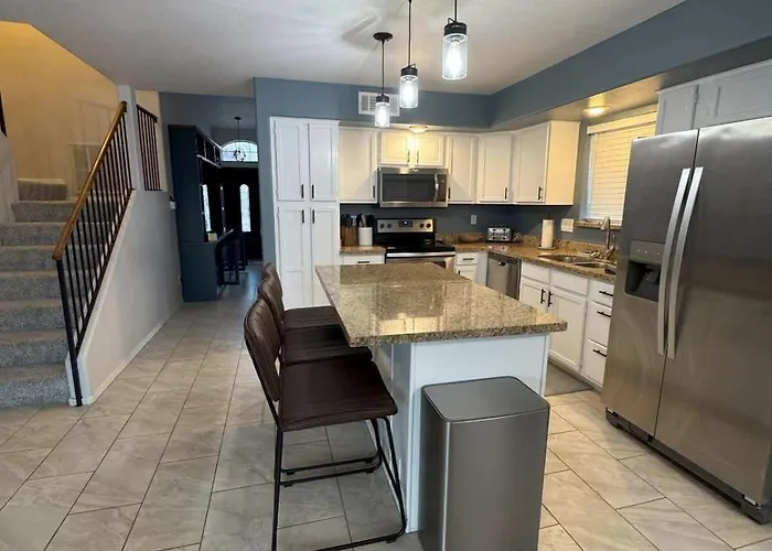 Heated Pool, Hot Tub, Games & More! Mesa
